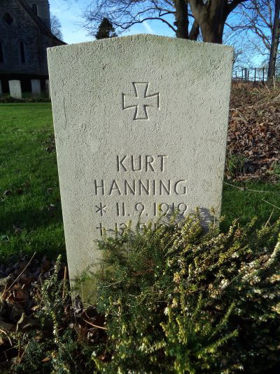 Hanning W grave1